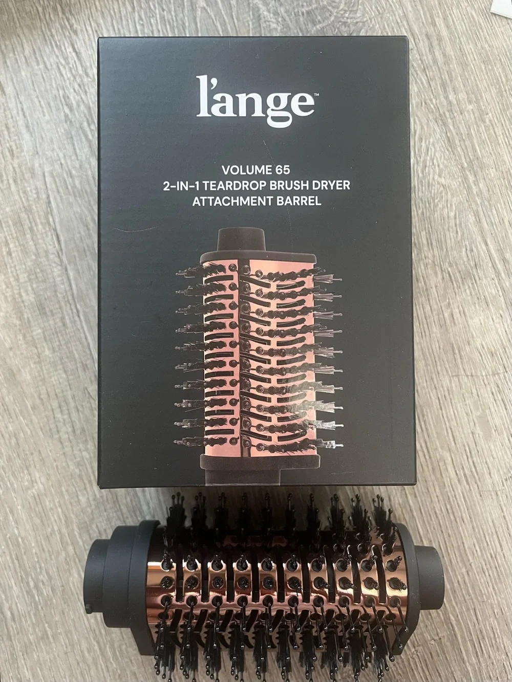 Subcategory Identification ran new Lange Styling Brush with 2 Attachments